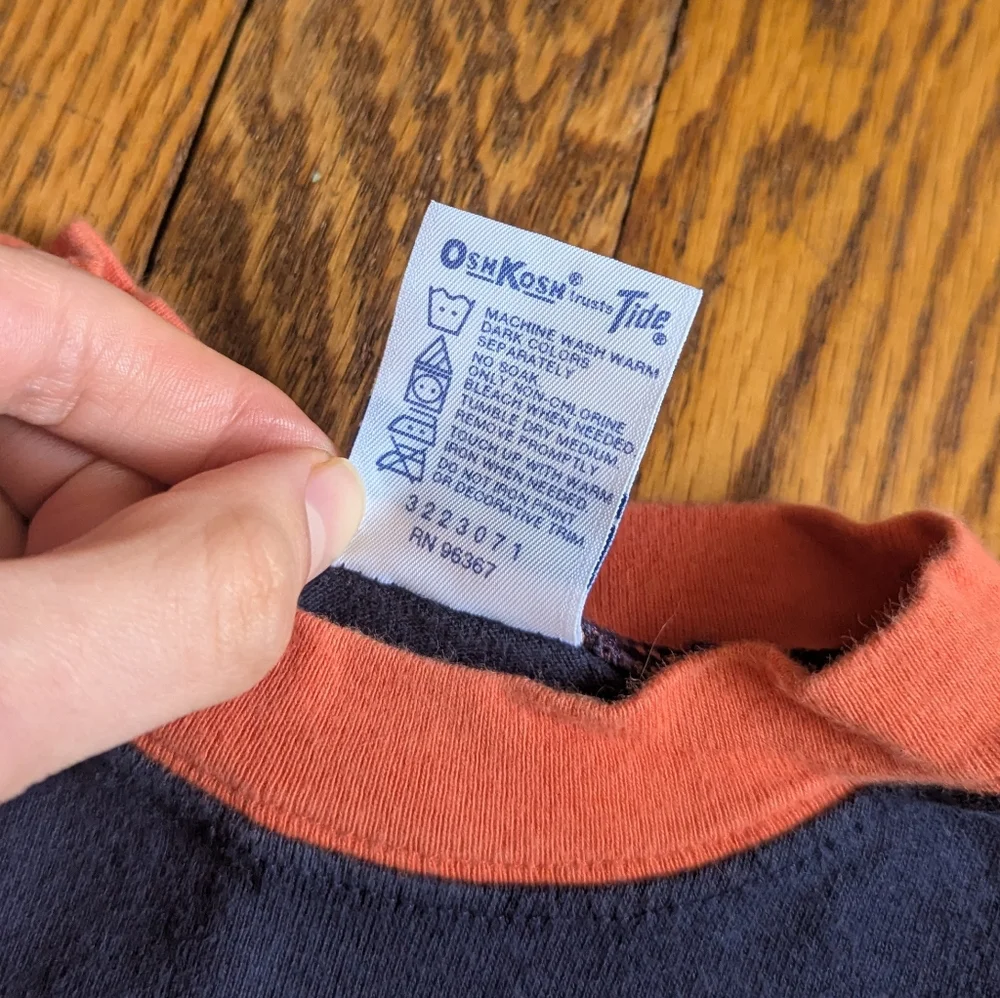 Vintage 00's Oshkosh B'gosh 2T Trek Across America Long Sleeve T-shirt